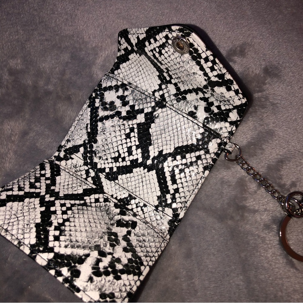 Steve Medden wallet/ card holder/ keychain